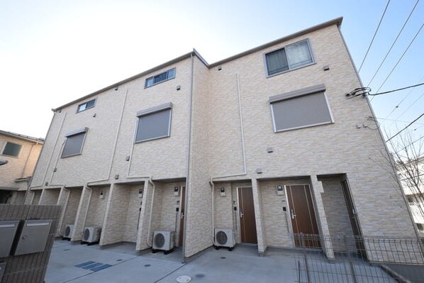 メルヴェーユ町田の物件外観写真